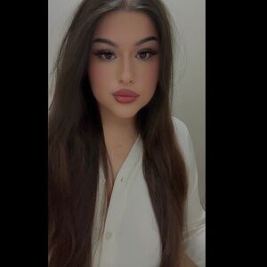 Meet your Posher, Bambi